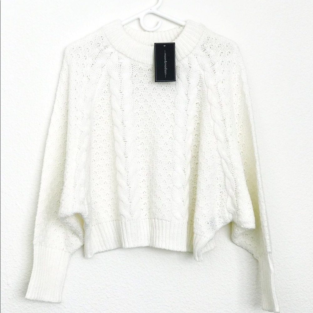 Moon and Madison chunky oversized knit sweater
